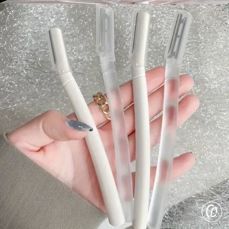 Rasoir visage de dermaplaning pour tailler les sourcils et retirer le duvet