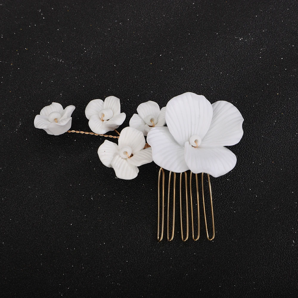 Accessoire de cheveux or 1