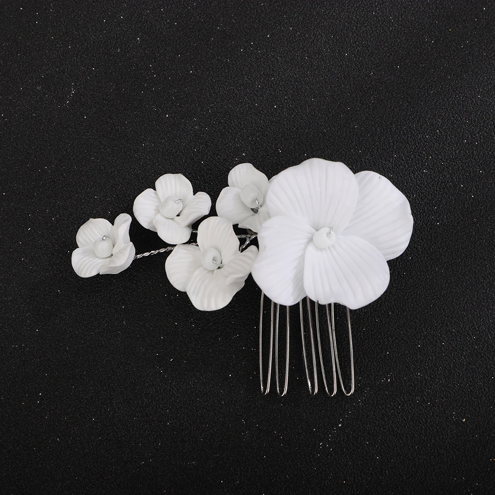 Accessoire de cheveux argent 1