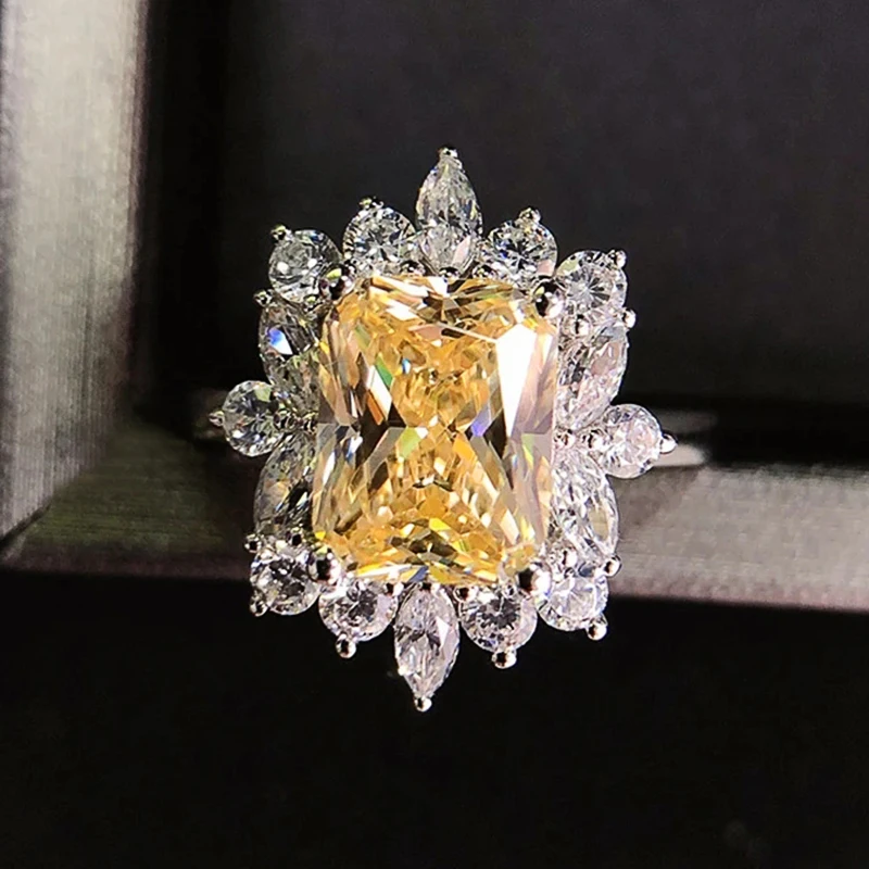 Bague carrée jaune en pierre CZ